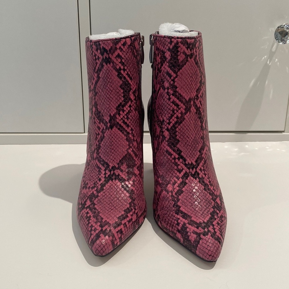 Steve Madden Pink Bootie Size 7